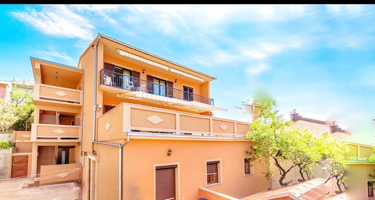 Apartments Valiza III Large Apartment - 3 Bedrooms And Parking Space I Apartments Valiza IV Senj  Exterior photo