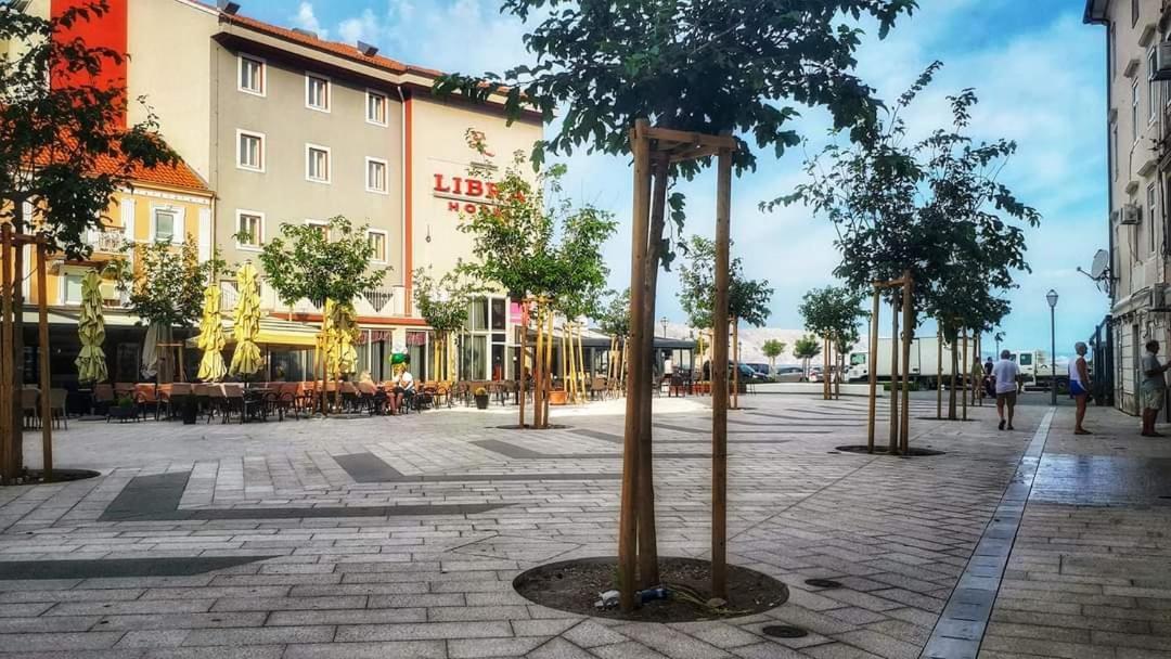 Apartments Valiza III Large Apartment - 3 Bedrooms And Parking Space I Apartments Valiza IV Senj  Exterior photo