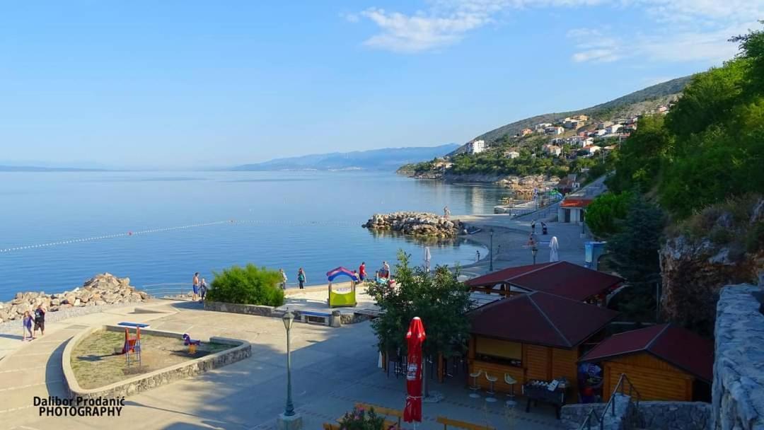 Apartments Valiza III Large Apartment - 3 Bedrooms And Parking Space I Apartments Valiza IV Senj  Exterior photo