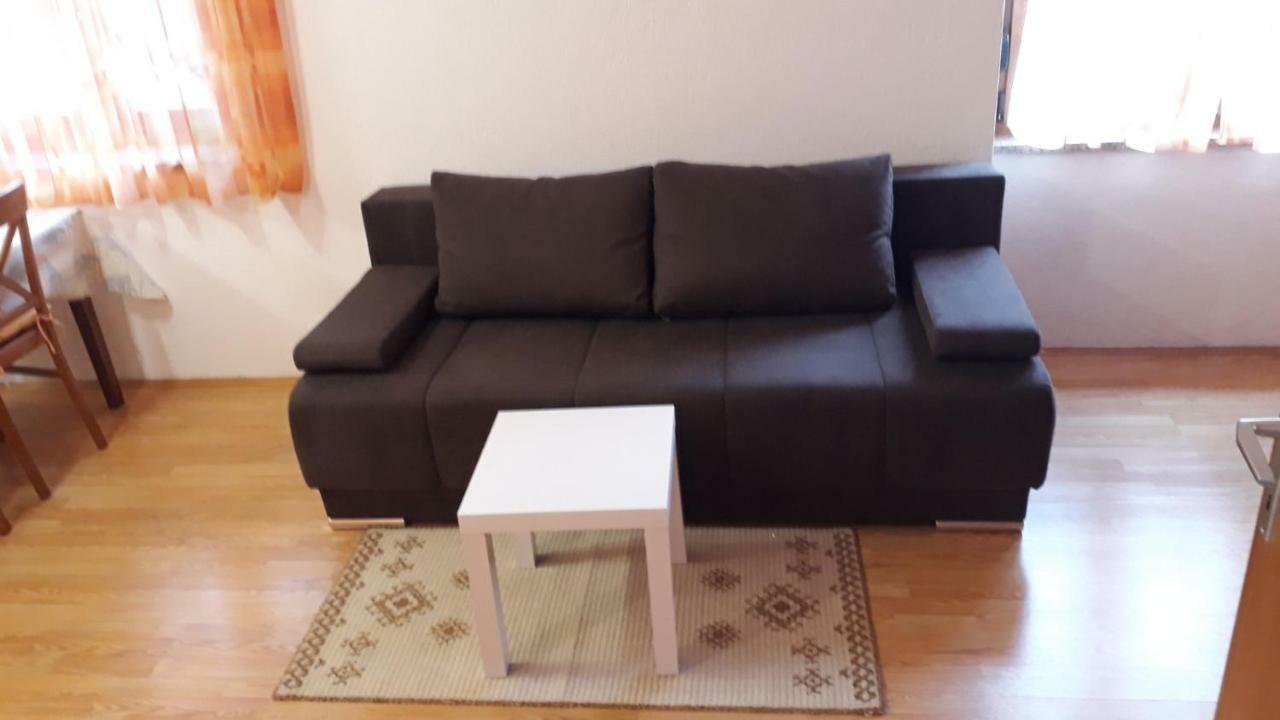 Apartments Valiza III Large Apartment - 3 Bedrooms And Parking Space I Apartments Valiza IV Senj  Exterior photo